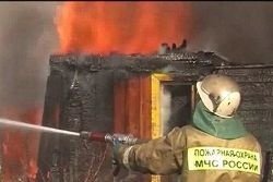 Спасатели МЧС России ликвидировали пожар в частном жилом доме в Промышленновском МО